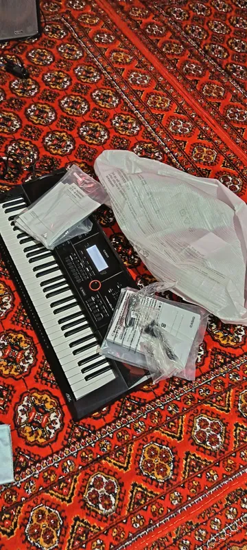 Продаётся синтезатор Casio CT-X3000 3
