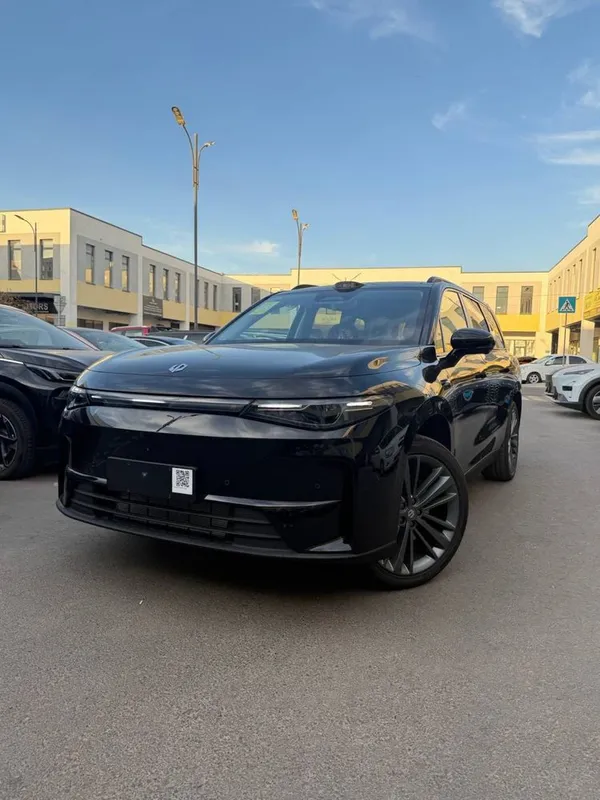 Leapmotor C16 hybrid Restyling 2026 massaj haladelnik
