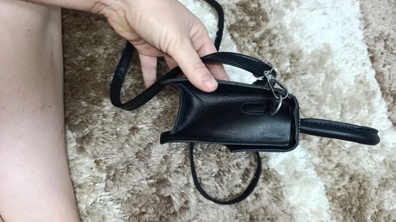 Продам маленькую сумочку 8