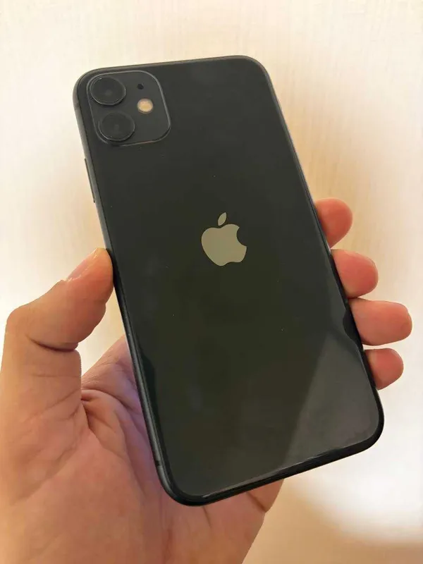 Продается Iphone 11 / 128гб — фото 1