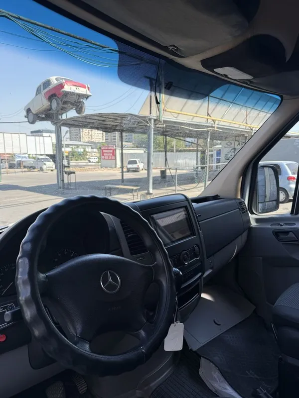 Сотилади микроавтобус Mercedes Benz Sprinter 3 Сотилади микроавтобус Mercedes Benz Sprinter 3