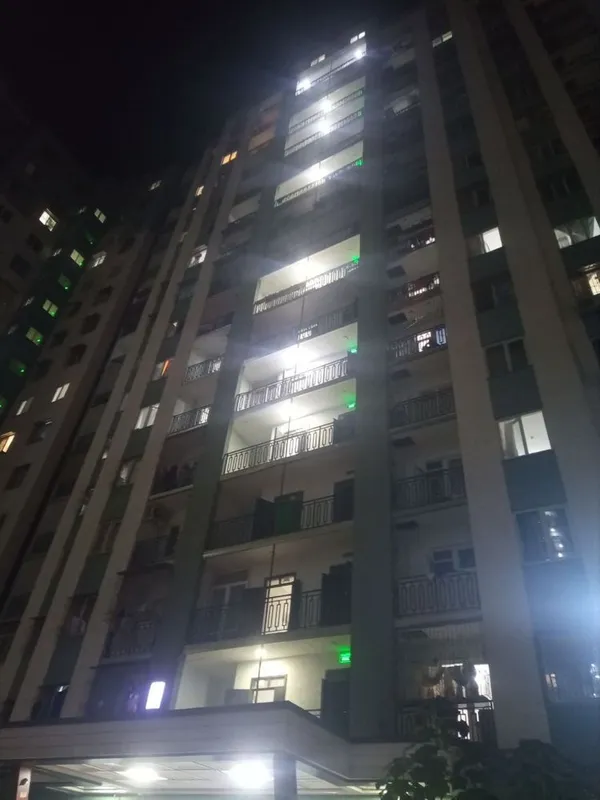 Sergile 3 da qizlar uchun kvartera