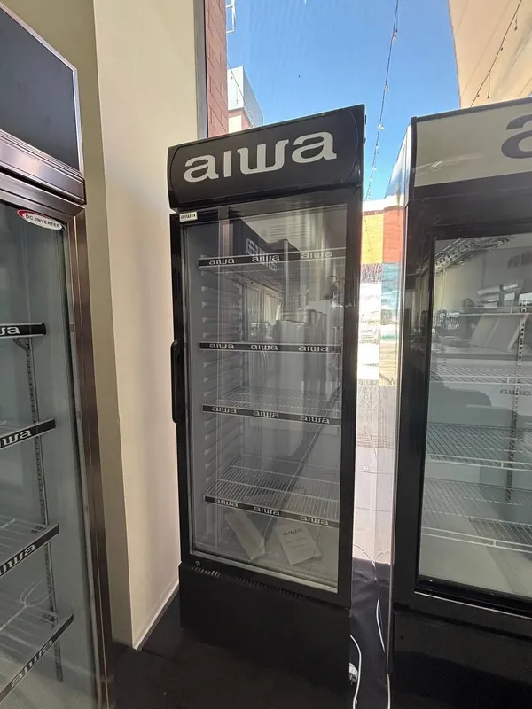 Холодильный шкаф AIWA LC-600 Надёжный и вместительный холодильник для 1 Холодильный шкаф AIWA LC-600 Надёжный и вместительный холодильник для 1