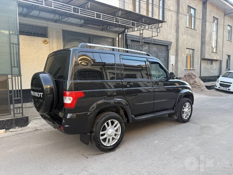 UAZ Patriot shoshilinch sotiladi 3 UAZ Patriot shoshilinch sotiladi 3