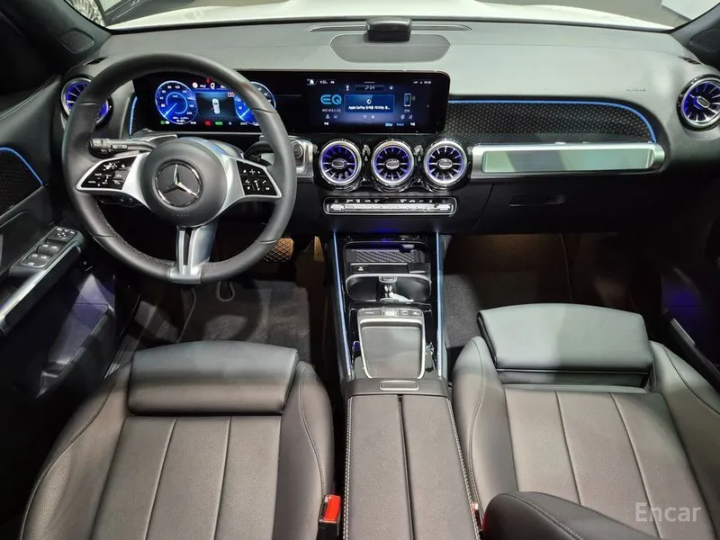 Mercedes-Benz EQB 300 4