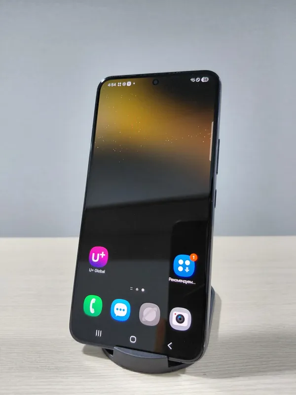 Продаю телефон Samsung Galaxy s22 (8/256)! — фото 1