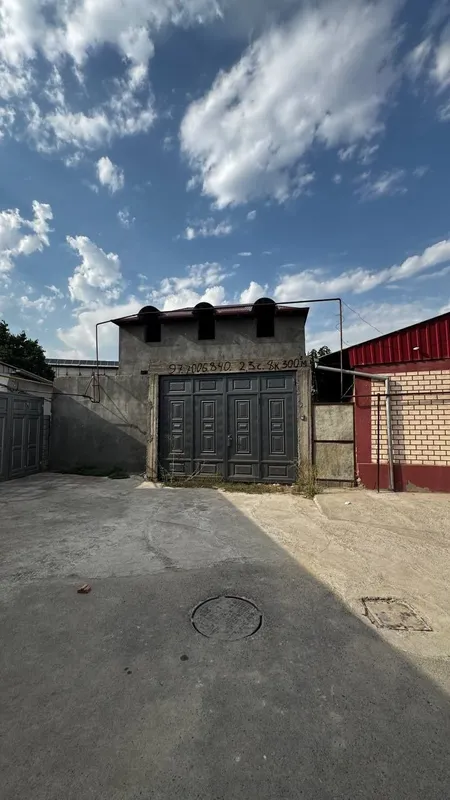 Коробка 3-этажного дома 200 м² на 2,5 сотках в Янги Сергели Коробка 3-этажного дома 200 м² на 2,5 сотках в Янги Сергели