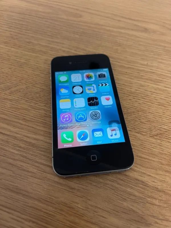 Iphone 4s айфон 4с полностью рабочий imei bor 2 Iphone 4s айфон 4с полностью рабочий imei bor 2