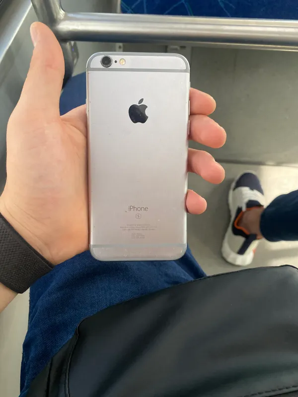Айфон 6s 64 go 2