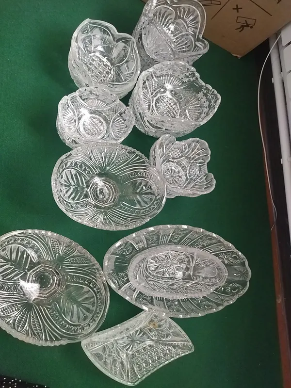 xrustallar sotiladi 8 parasi bilan 1 million xrustallar sotiladi 8 parasi bilan 1 million