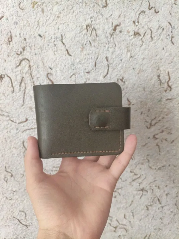 Продам кошелёк кожаный 1