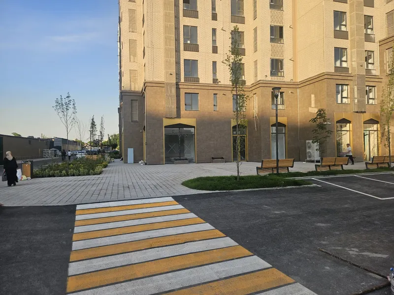 Угловое помещение напротив Корзинки на 1 этаже ЖК ОзМакон, 3 окна — фото 7