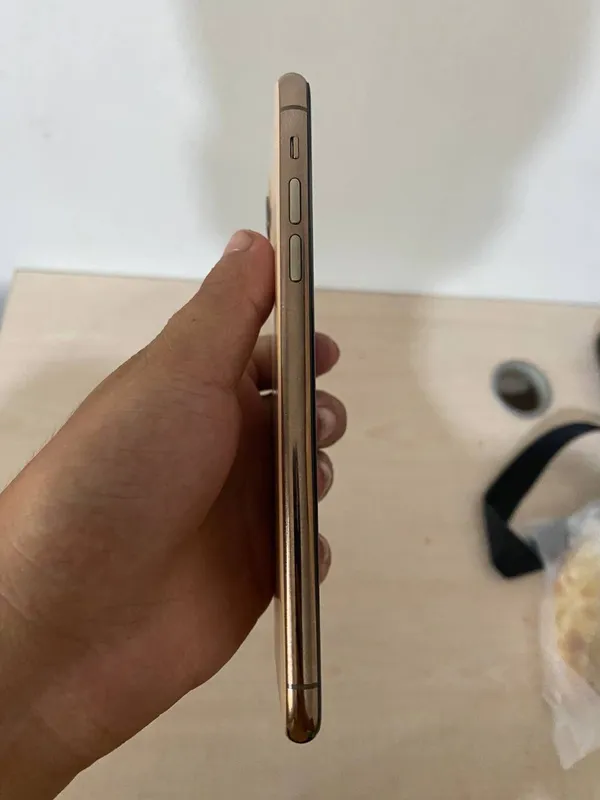 Продаётся iPhone 11 Pro Max 2