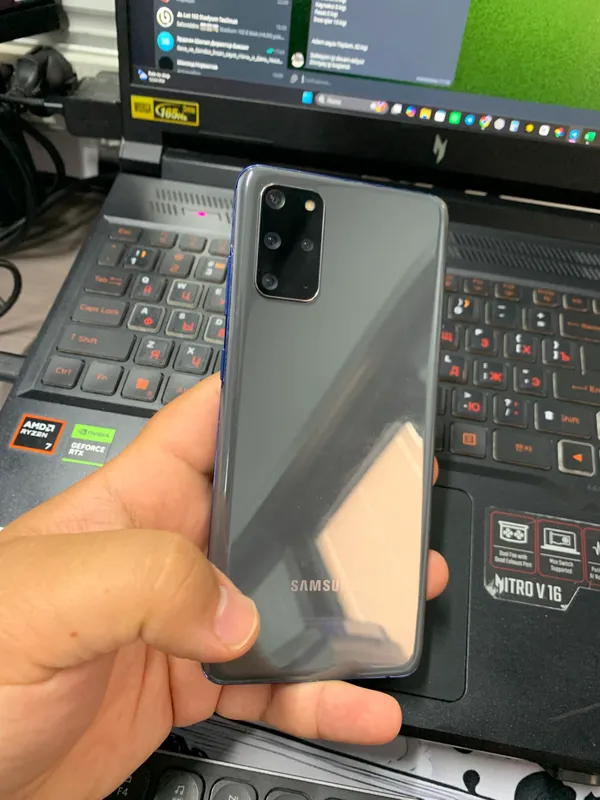 Продаю Samsung Galaxy S20+ 5G (12/256 ГБ). — фото 1