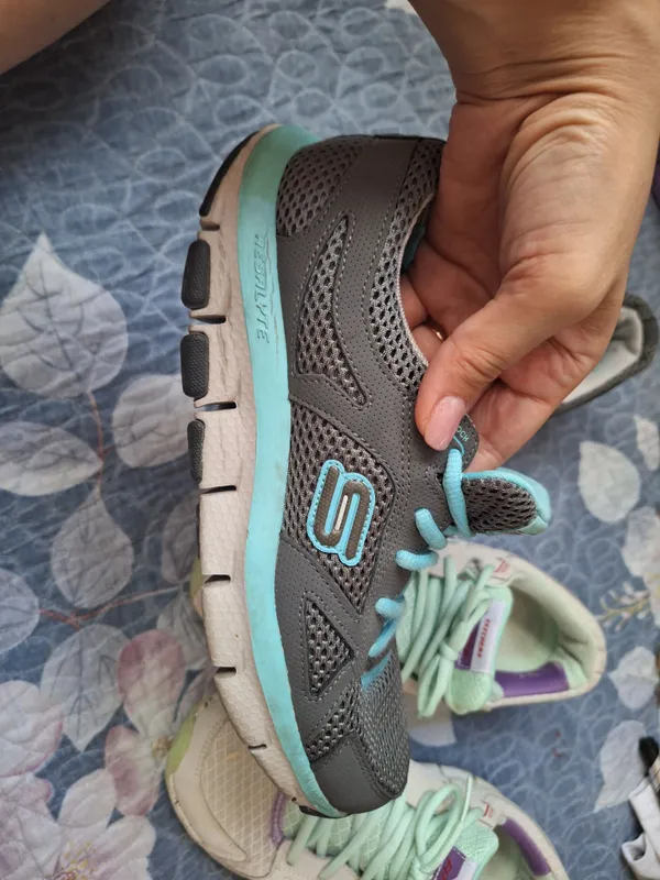 Кроссовки Skechers