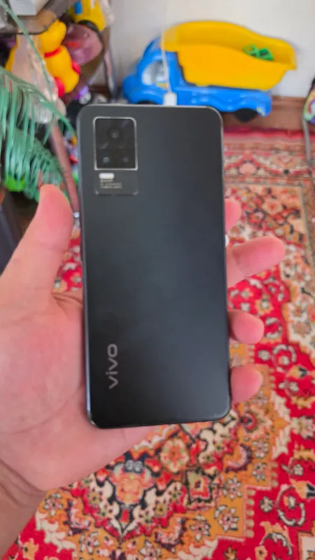 vivo 21e 1