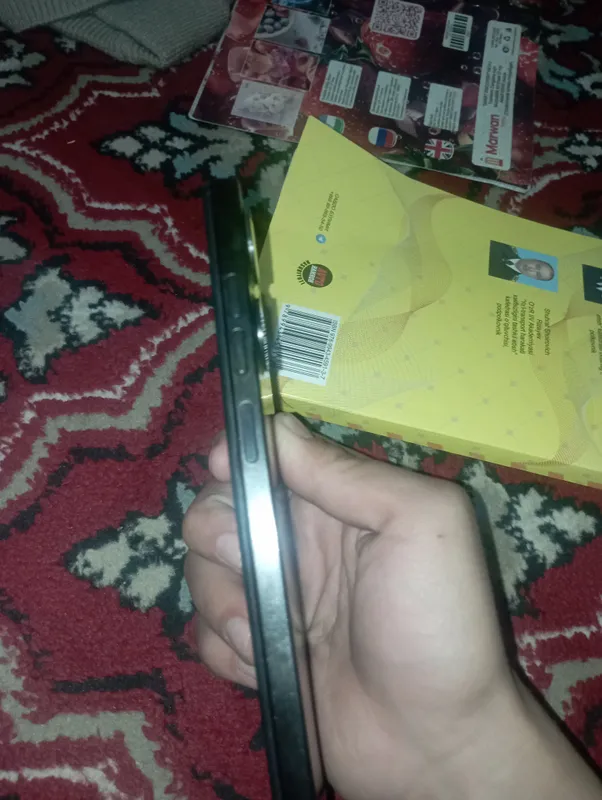 HTC e4 256 GB 3