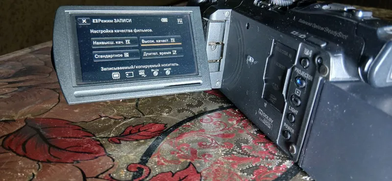 SONY HDR-PJ810 — Proektorli Videokamera Sotiladi — фото 3
