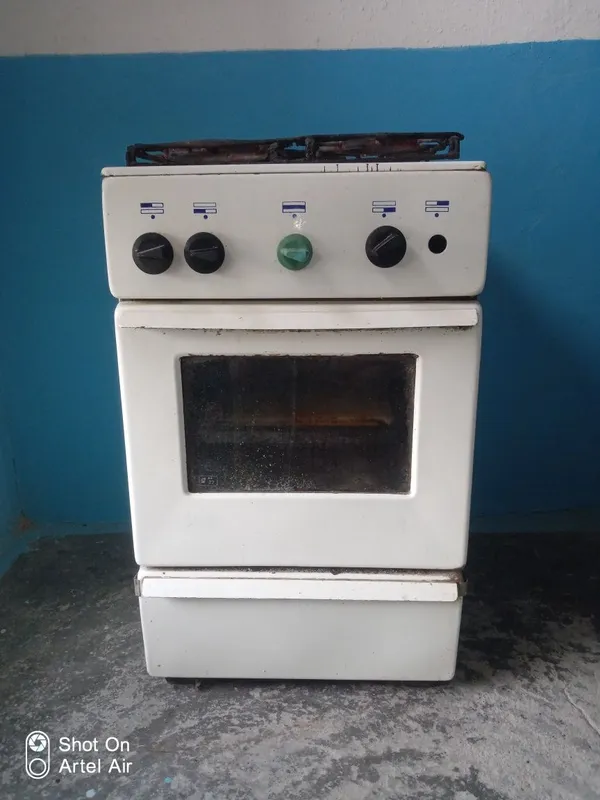 Продаётся газовая плита 3