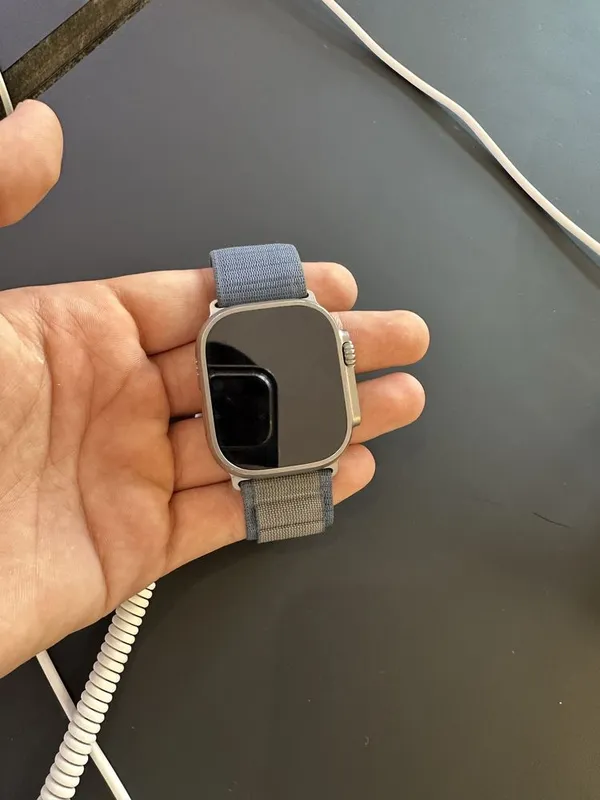 Apple Watch Ultra 2 Natural Titanium 99% 1