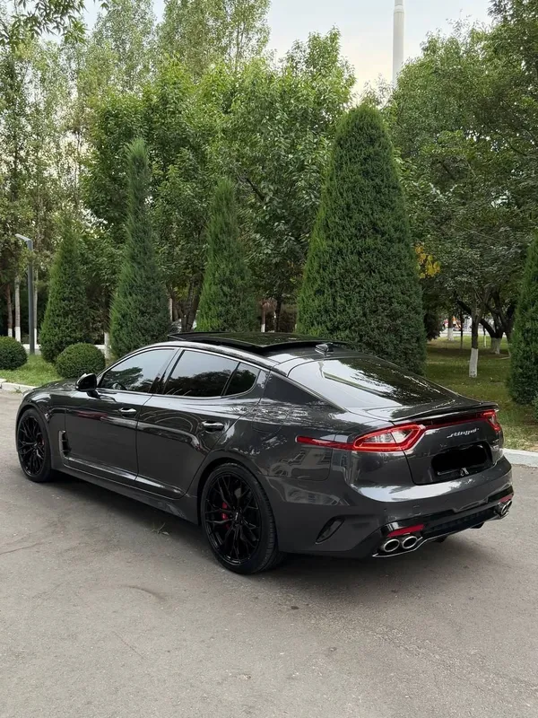 Kia Stinger GT Line AWD 4x4 — фото 1