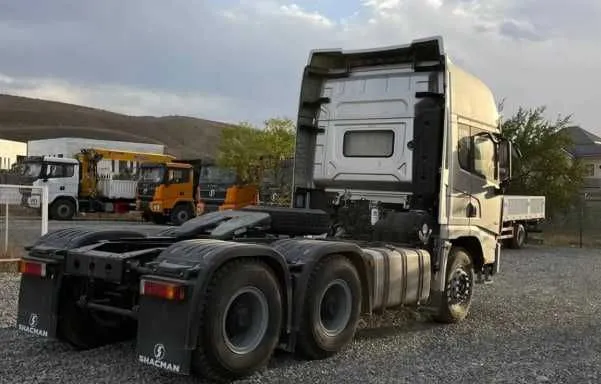 Shacman X5000 6x4 (Евро-5, рессорная подвеска) 2025 г 2 Shacman X5000 6x4 (Евро-5, рессорная подвеска) 2025 г 2