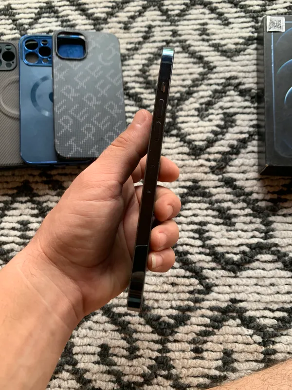 Iphone 12 pro max sotiladi — фото 2