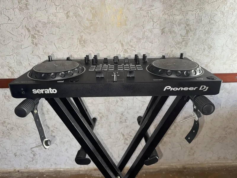 Pioneer Ddj-Rev1 коробка документ + сумка 5 Pioneer Ddj-Rev1 коробка документ + сумка 5