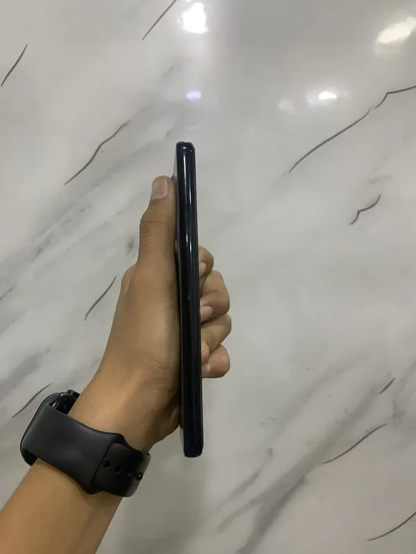 Samsung a73 продаётся 3