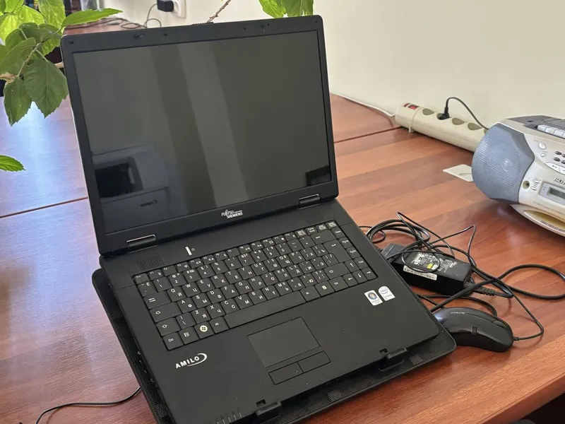 Ноутбук Fujitsu computers Siemens — фото 2