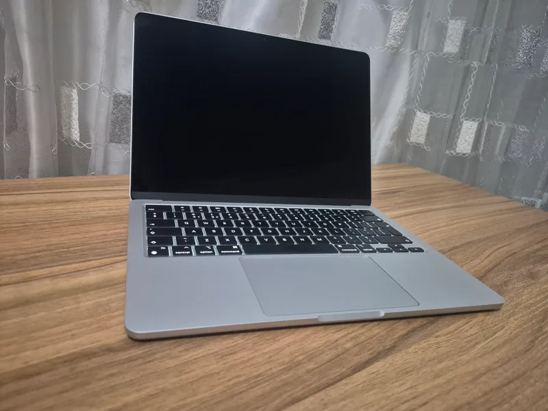 MacBook Air 2024 M4 — фото 2
