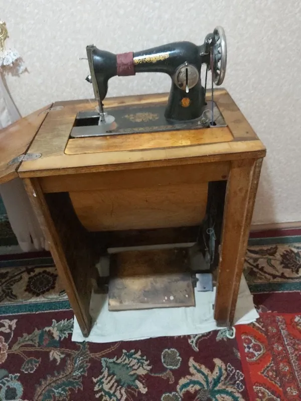Кадимги тикув машинкаси 1