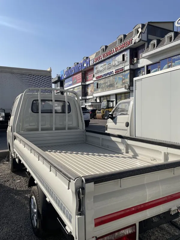 Kia Bongo Hyundai porter orniga JAC X200 bort 2 Kia Bongo Hyundai porter orniga JAC X200 bort 2