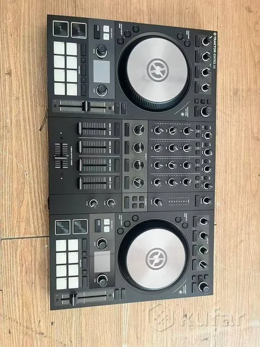 Dj Traktor S4 Mk3 3 Dj Traktor S4 Mk3 3
