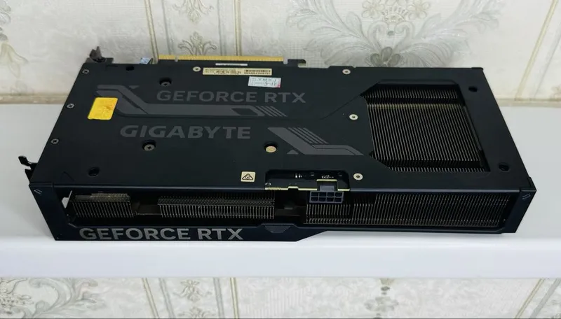 Gigabyte GeForce RTX 4070 Windforce OC 2 Gigabyte GeForce RTX 4070 Windforce OC 2