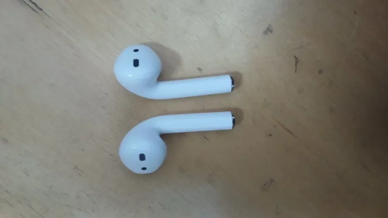 Оригинальные Apple AirPods (1/2 поколение) Продаю оригинальные AirPods — фото 1