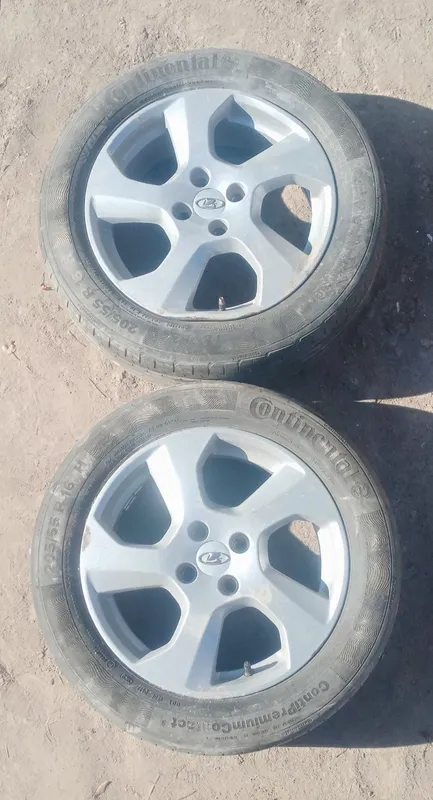 Largus R16 2 ta Biroz diskida yorilish bor