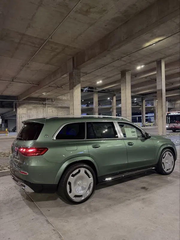 Mercedes-Maybach GLS 600 Manufaktor2026 2 Mercedes-Maybach GLS 600 Manufaktor2026 2
