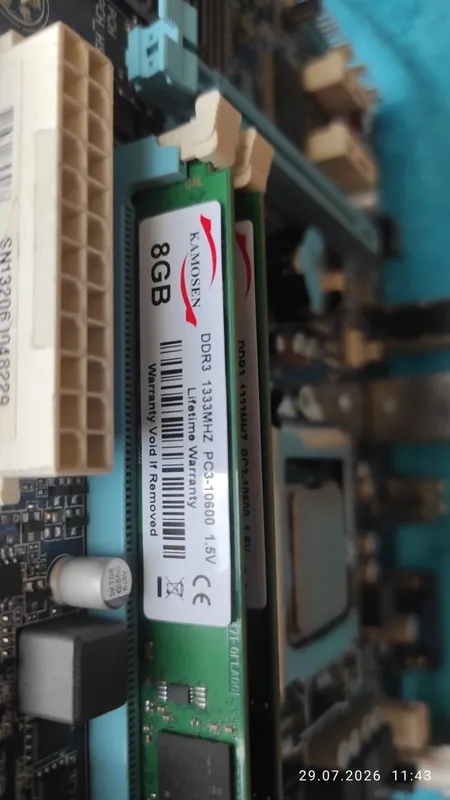 Материнская плата Gigabyte GA-H61M-S1 в комплекте 4 Материнская плата Gigabyte GA-H61M-S1 в комплекте 4
