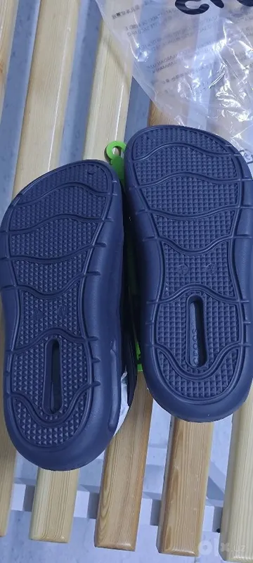 Продается Crocs sotiladi 2 Продается Crocs sotiladi 2