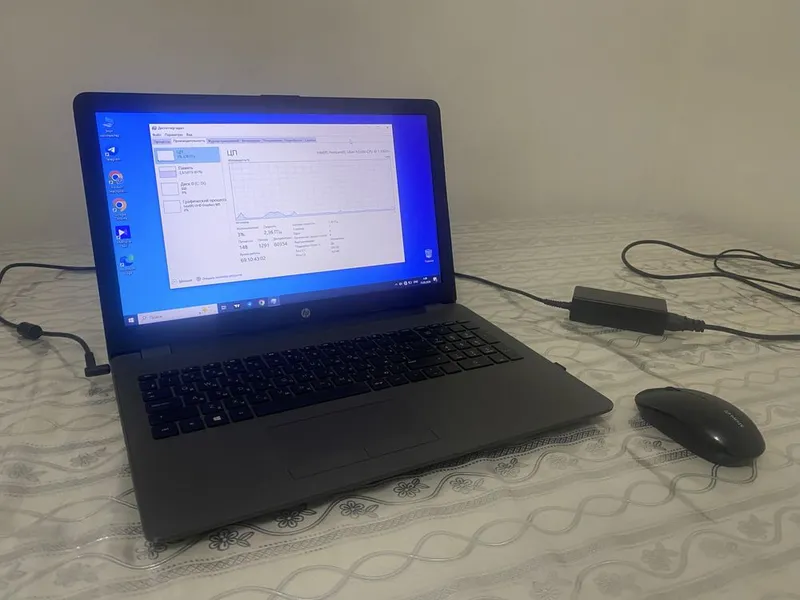 HP 250 G6 noutbuk 1 HP 250 G6 noutbuk 1