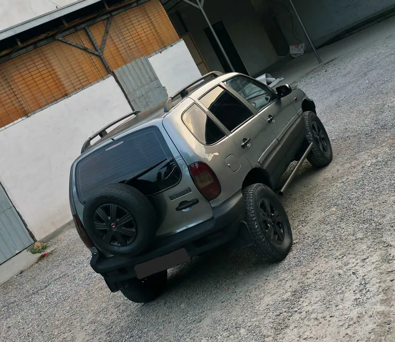 Niva Sotiladi 2005y 2 Niva Sotiladi 2005y 2