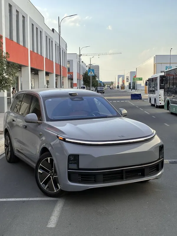 Li 9 ultra, 2025 с пробегом 1 Li 9 ultra, 2025 с пробегом 1