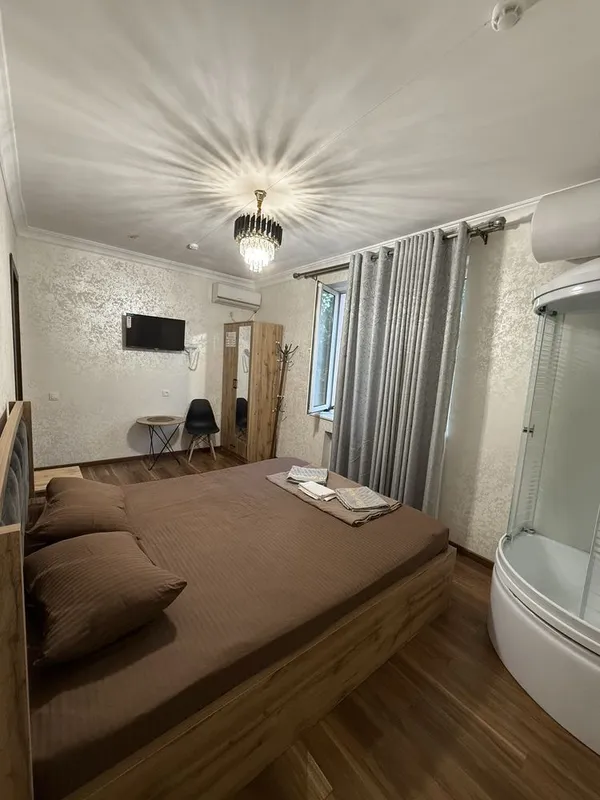 Hotel Yunusobod bez zaks