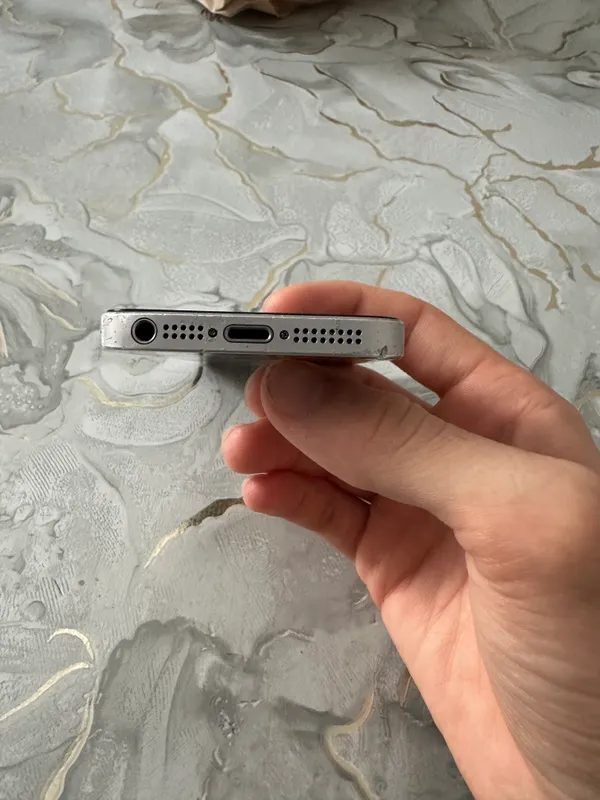 İphone 5 SE Yomkist 100% — фото 4