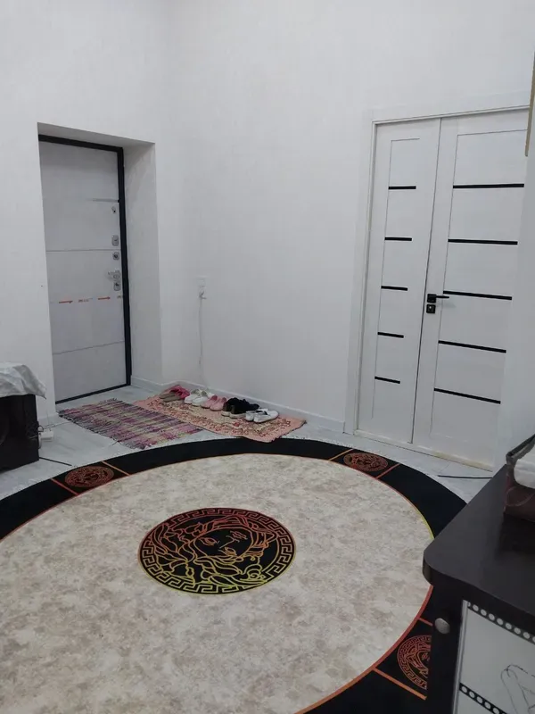 3 xonali kvartira sotiladi 3