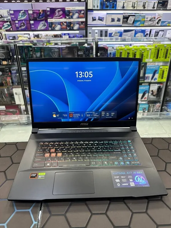 MSI Katana A17 RTX 4060 8GB / Ryzen 7 / 16GB / 144Hz / Ideal