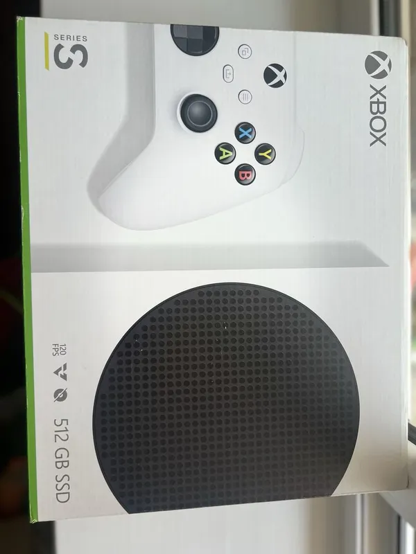 Xbox Series S o‘yinlar va ikkita джойстик bilan 8
