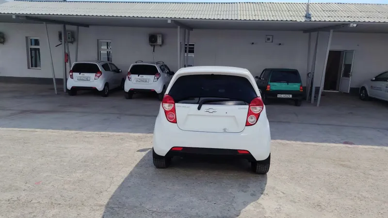 Chevrolet Spark — чистый вариант, для себя объём двигателя 1.25 — фото 1