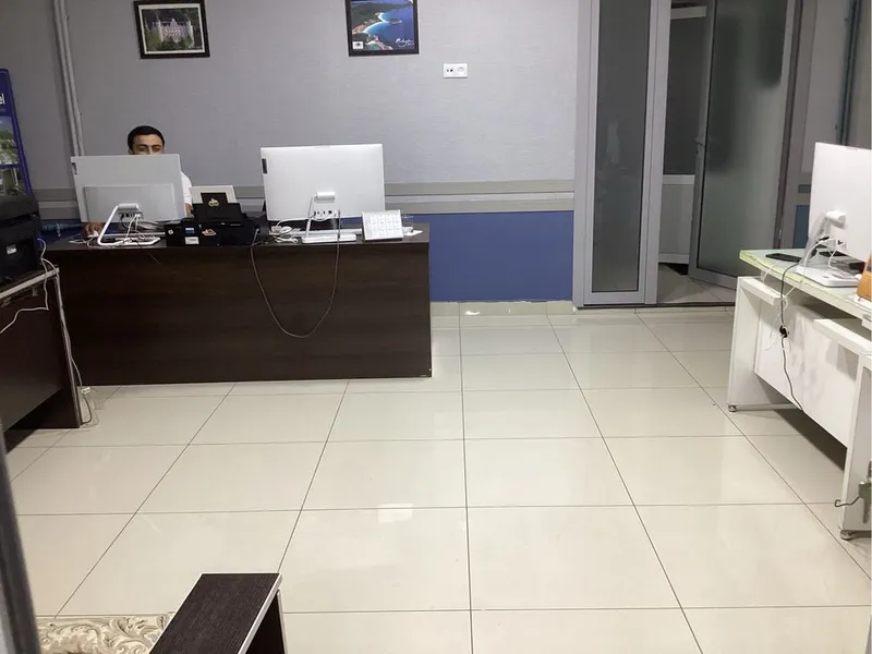 продажа под офис или кафе помещения в центре около ЦУма с АРЕНДАТОР! — фото 2 продажа под офис или кафе помещения в центре около ЦУма с АРЕНДАТОР! — фото 2